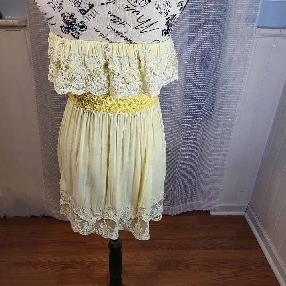 Hot & Delicious Yellow Crochet Lace Strapless Sundress Juniors Medium - Picture 5 of 7